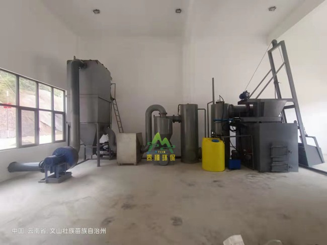 雲南文（wén）山（shān）提升（shēng）進料式小型（xíng）垃圾焚燒爐